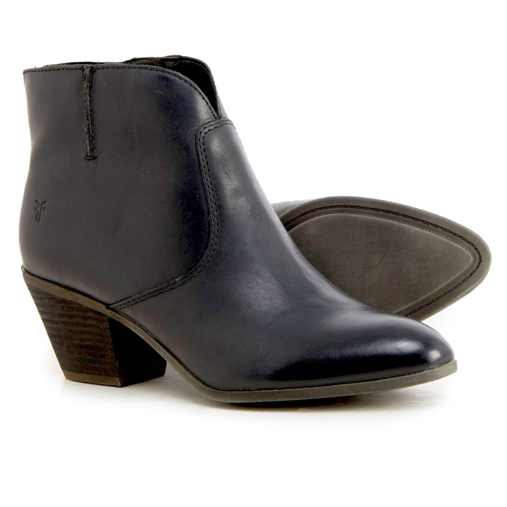 Frye Judith Seam Bootie. black zipup